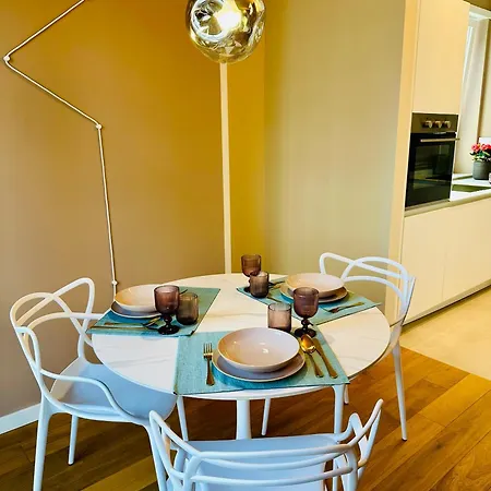 Milan, Entire Apartment *